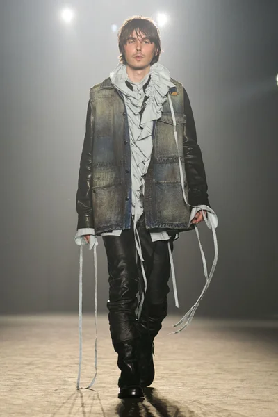 Look 22